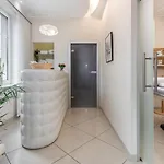 777 Krasickiego Apartmanhotel 3*