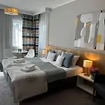 777 Krasickiego Apartmanhotel 3*