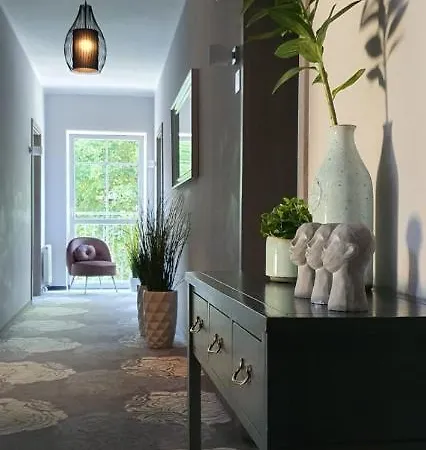 アパートホテル 777 Krasickiego ミエンジズドロイェ