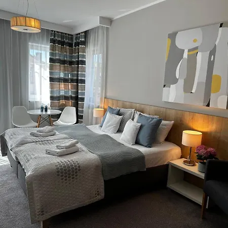 777 Krasickiego Lejlighedshotel 3*